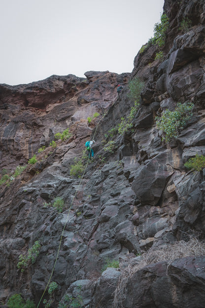 CANYONING